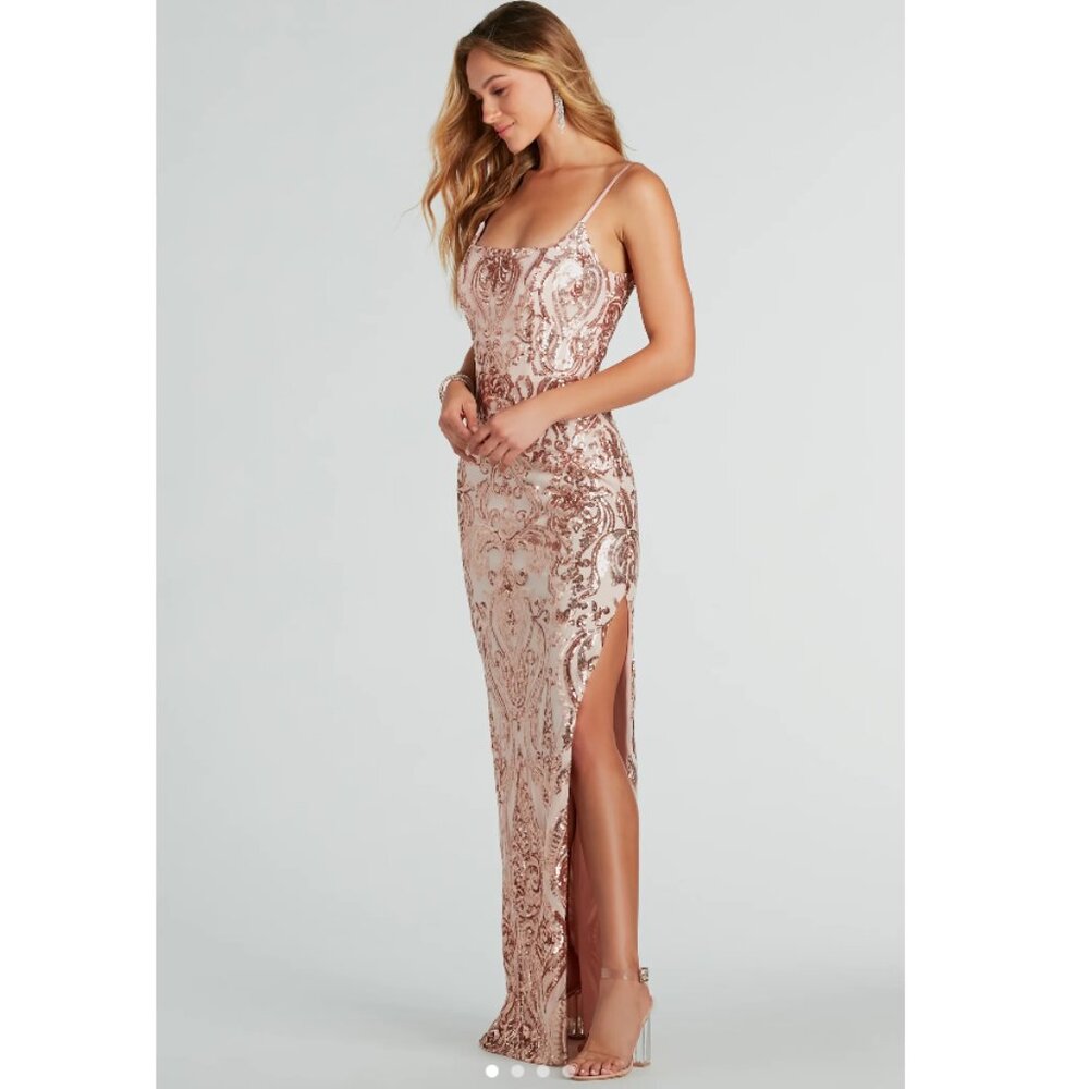 NWT Windsor Valery Formal Sequin Square Neck Long Dress in Size XS